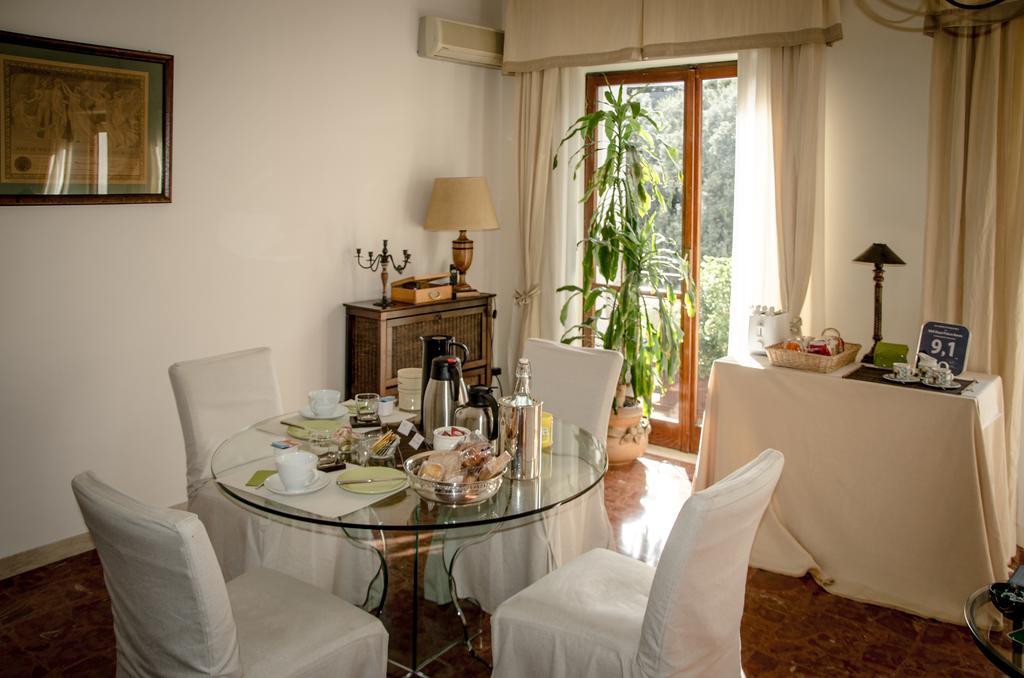 B&B Royal Palace Room Caserta Exterior photo